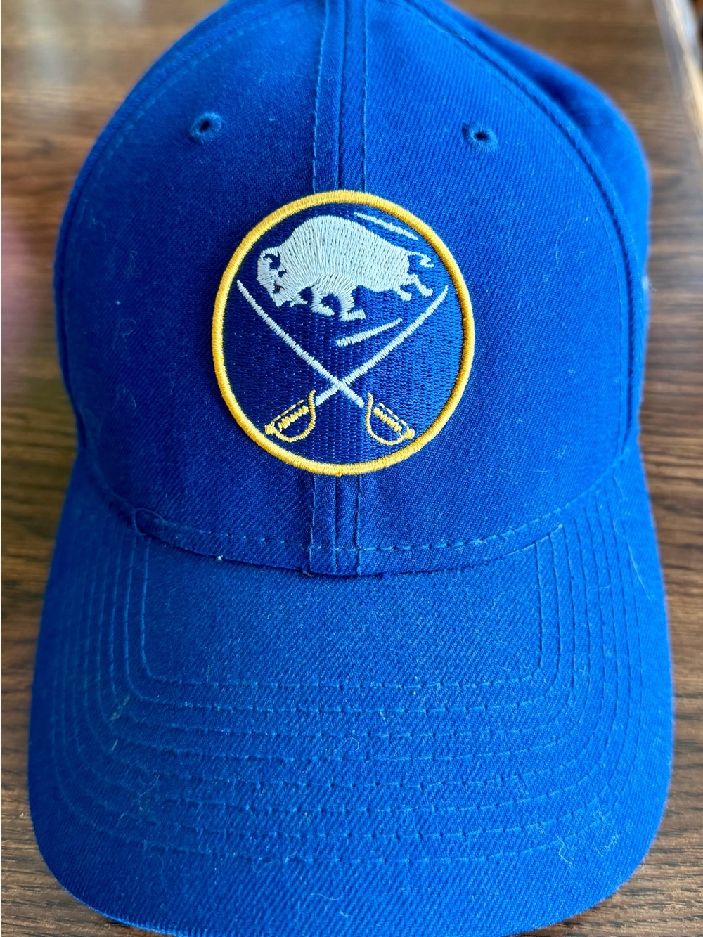 Men’s Adjustable New Era Buffalo Sabres Royal Blue 9FORTY OS Cap NEW